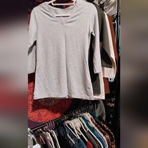 Set Of 4:  3/4 Sleeve Tops